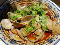 -爆炸头阿姨小四川正宗川味小吃(无任何分店)