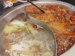 -沸炉重庆老火锅(军事博物馆店)