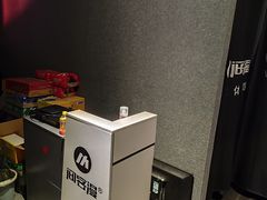 -VR 间客漫·PS电玩·虚拟现实包间游戏电竞(街道口店)