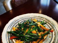 韭菜花炒螺片-一本魅·日式料理