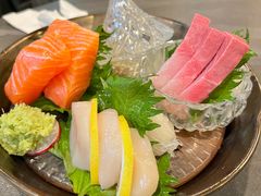 -吉屋·炭烧酒场·秋冬功夫奶汁河豚鱼锅