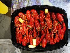 -肥肥虾庄·金牌油焖大虾(汉口城市广场店)