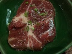 猪梅花肉-山港凯悦酒店·BEBA海滩烧烤餐厅酒吧