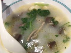 老鸭粉丝汤-小杨生煎(龙之梦购物中心店)