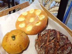 -Dough&Joe团憩(瑞虹天地月亮湾店)