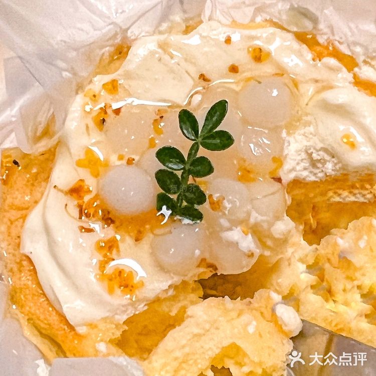 谁懂！！西安这家芋泥蛋糕爆浆哗哗往外流…