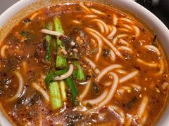 小锅米线-云海肴·汽锅鸡·云南菜(高德置地店)