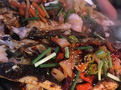 -鸣记脆皮烤鱼·海鲜烤鱼(三八广场店)