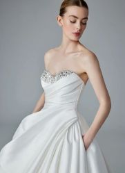 -PAI婚纱礼服设计馆【大牌租赁/高级定制】