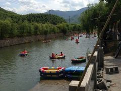 -仙山谷激浪漂流