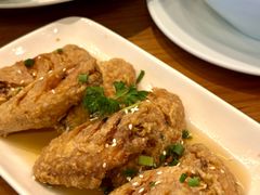 -Chom Cafe and Restaurant