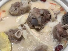 -三人行骨头王火锅(长寿店)