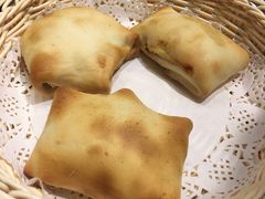 馕坑烤包子-巴扎美食·新疆菜·西域歌舞表演餐厅(新疆大厦店)