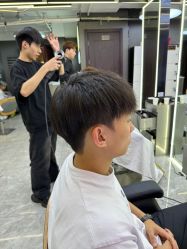 -藤野造型烫发染发