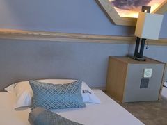 -云中漫步·足疗养生会馆(金开店)