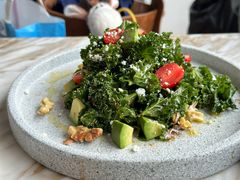 牛油果羽衣甘蓝沙拉-The Rug Cafe(王府中环店)