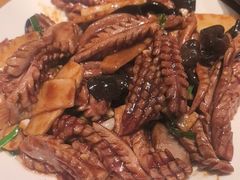 -泉畔人家·老济南经典鲁菜(大明湖店)