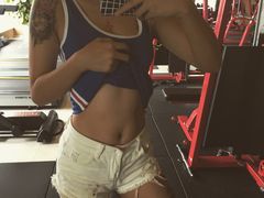 -越·健身工作室(华尔兹广场写字楼B栋店)