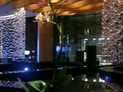 -青岛海尔洲际酒店