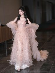 -欣薇婚纱(新源乐汇城店)