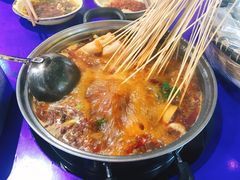 -马路边边串串香(苗栗路店)