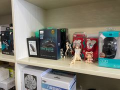 -鸿准通信科技·忠诚手机电脑维修中心(三林店)