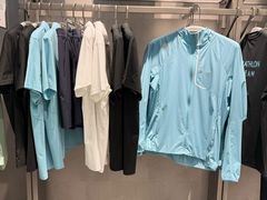 -迪桑特DESCENTE(青岛山东路万象城店)