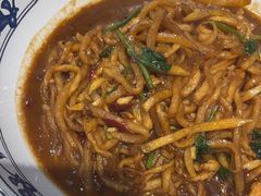 -那家老院子东北菜·饺子·小鸡炖蘑菇(艳华街店)