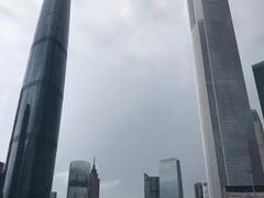 外景-广州周大福金融中心