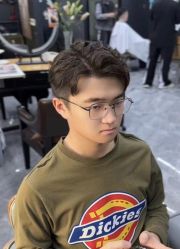 -藤野造型·专业烫染店