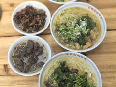 -文山荷鲜居(翠湖店)