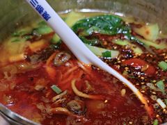 -魔都三兄弟酸辣粉·蘸卤炸串(虹桥万科店)