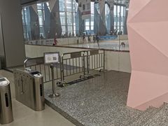 -冰纷万象滑冰场(南山万象天地店)