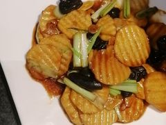 -鲁菜根·泰安菜(万达店)