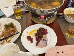 -元一希尔顿酒店·鲜切牛肉火锅禅自助餐厅