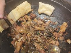 -咱屯子铁锅炖直营店(保利店)