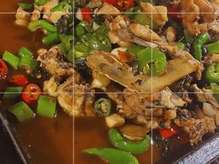 紫苏味牛蛙平锅-蘭奢雅集·江浙菜(青山江滩店)