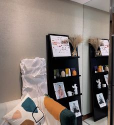 -一奈日式美甲美睫专门店