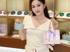 -上海来福士广场