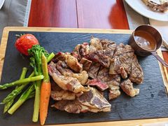 -东西风牛排馆周末烧烤自助(首都机场希尔顿店)