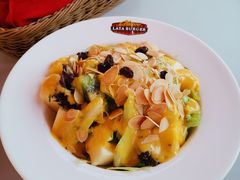 -拉亚汉堡经典餐厅(商城路店)