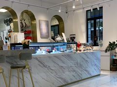 -Fridi Patisserie Cafe