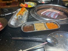 -韩烧牛中牛·甄选黑牛烤肉(黑金店)