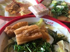 -小蛮椒麻辣烫·麻辣拌(青浦宝龙店)