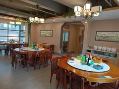 -绿草地·湘菜(喜盈门店)