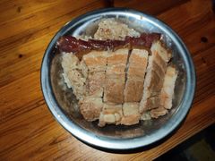-梁阿婆廿年老牌扣肉糯米饭