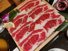 -韩烧牛中牛·甄选黑牛烤肉(黑金店)