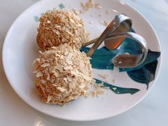 金沙汤丸-香港粤北鼻咸食甜品(上海临港店)