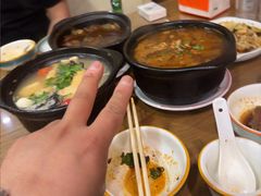 -三鞭一花·独一处·元英砂锅(海光寺店)