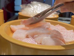 -龍歌自助小火锅(市北CBD万达店)